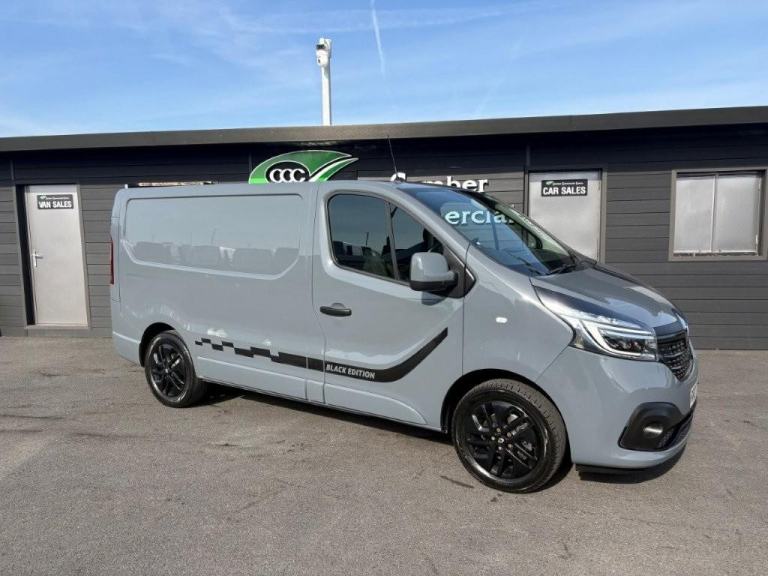 January 2021 RenaultJanuary 2021 Renault Trafic 2.0 dCi Energy 28 Black Edition 