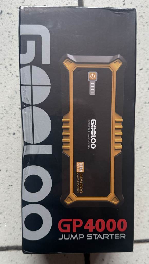 image for JUMP STARTER 12V NEW IN SEALED BOX GOOLOO GP4000 COST £100 ONLY £65 CAN POST
