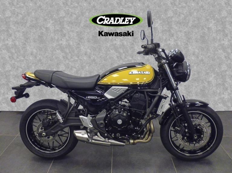 2025 KAWASAKI Z650RS