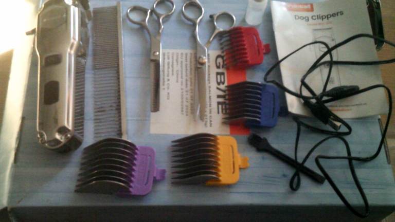 dog grooming kit
