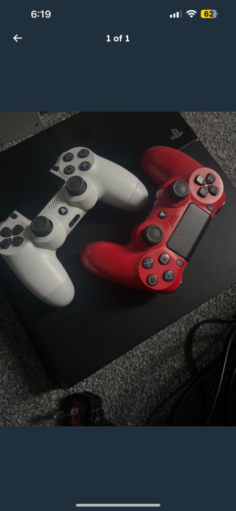 PS4 controllers 