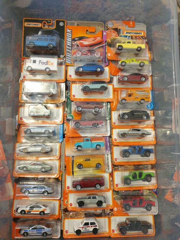 MATCHBOX TOY DIECAST CARS COLLECTABLE V1 43 SCALE   FORD 1 18 scale 