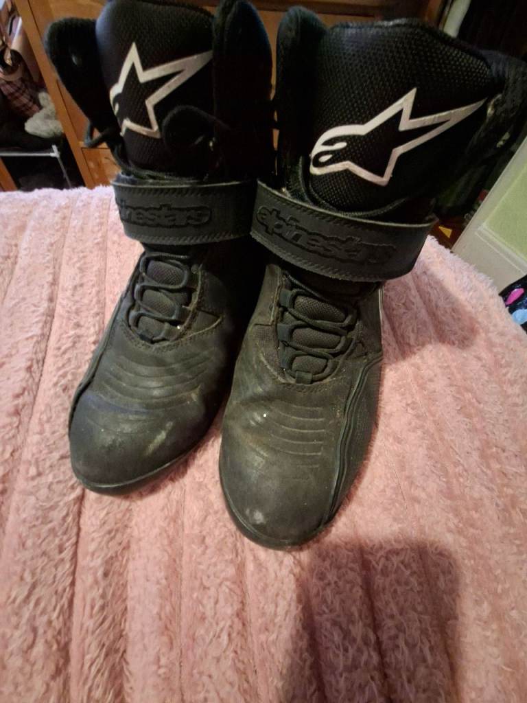Motorcycle boots