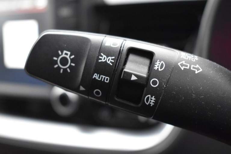 2019 Kia Stonic 1.0 T Gdi 4 Suv 5dr Petrol Dct Euro 6 (s/s) (118 Bhp) HATCHBACK Petrol Automatic