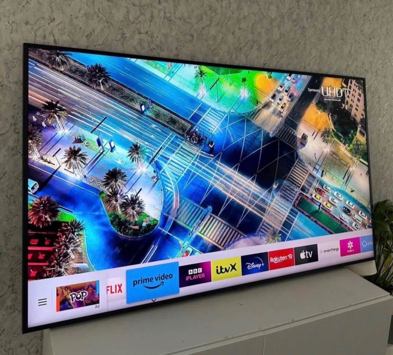 58” 4K Samsung Smart   WiFi Ultra HD Led tv   good working condition   wall Mountable