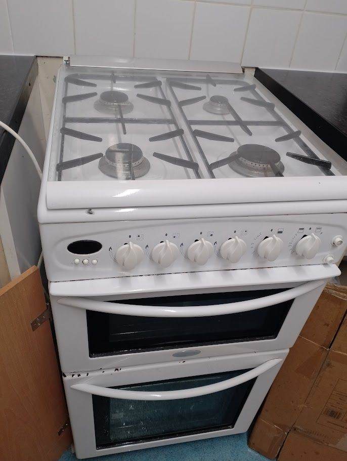 Gaz oven and cooker