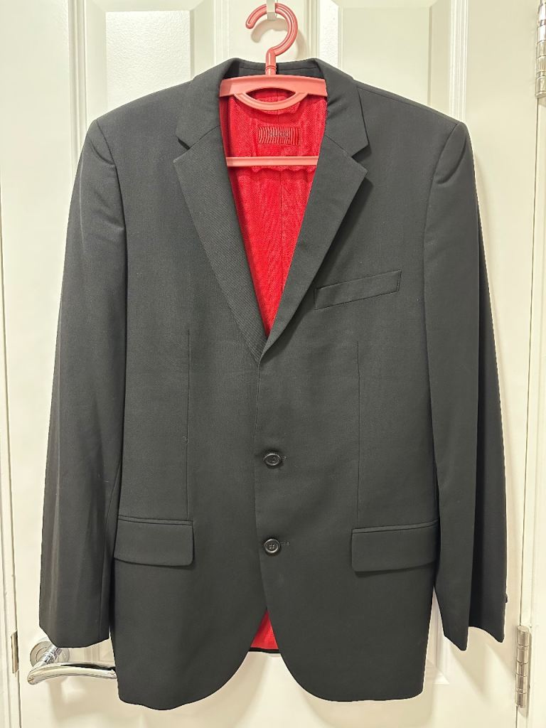 HUGO BOSS Black Tailored Suit Jacket / Blazer with Red Lining (UK 38R)