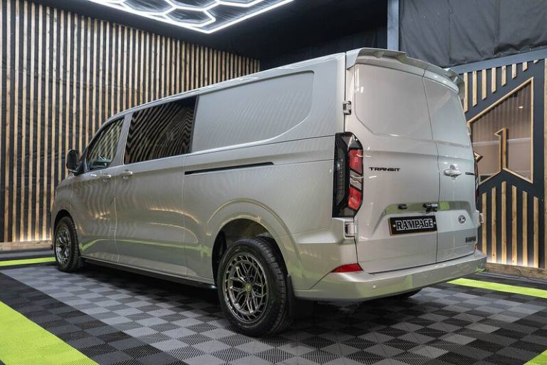 Ford Transit Custom 320 Limited L2 2.5L Auto Plug-in Hybrid Crew Cab HYBRID Automatic