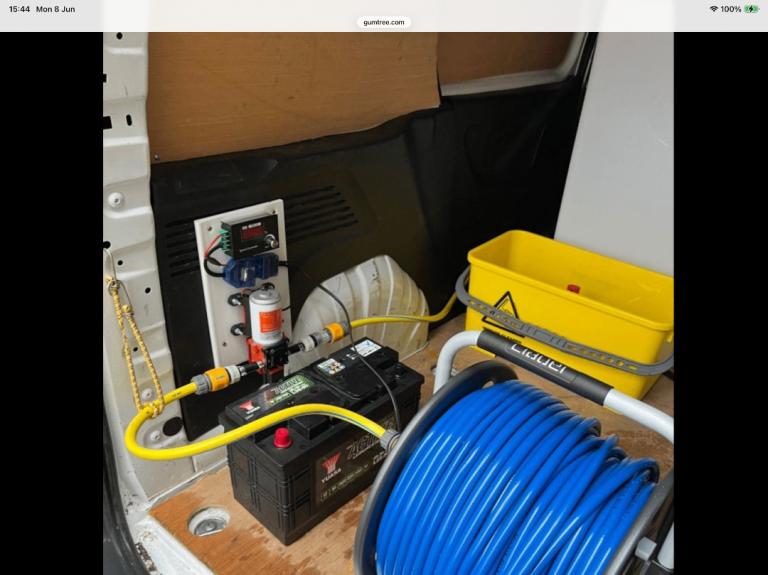 Window cleaning Van system 