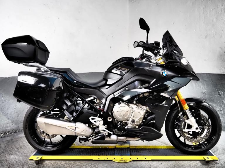 2019 BMW S 1000 XR Triple Black SPORT SE,Low chassis luggage, 17k 
