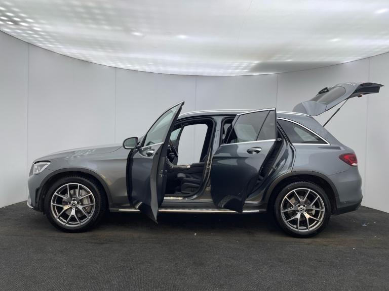 2021 Mercedes-Benz GLC 2.0 GLC300d AMG Line (Premium Plus) SUV 5dr Diesel G-Tronic+ 4MATIC Euro 6...