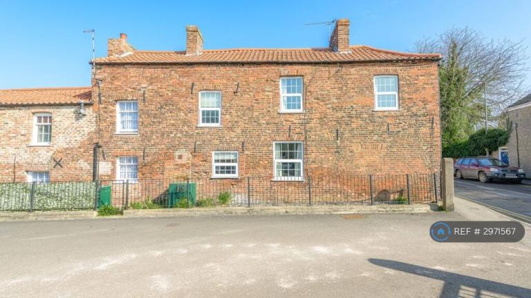 3 bedroom house in High Street, Wainfleet, Skegness, PE24 (3 bed) (#2971567)