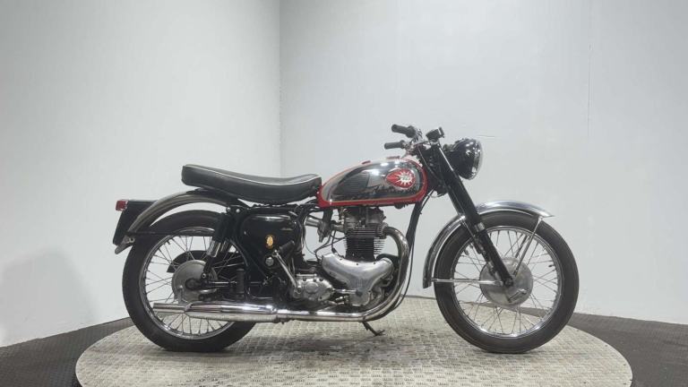 BSA A10 SUPER ROCKET 650 1961 GENUINE 7K BARN FIND CLASSIC BIKE 650CC