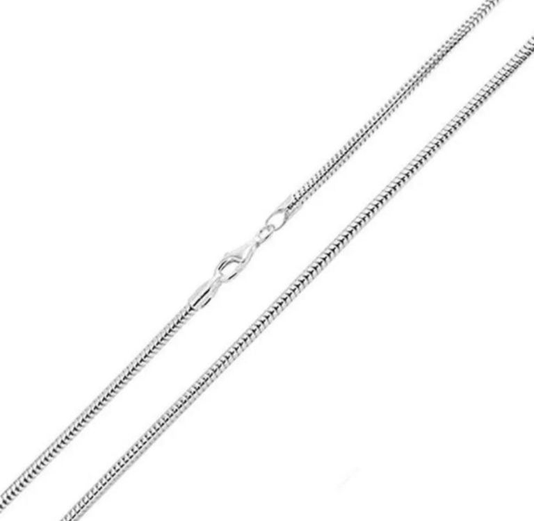 152. 925 Sterling Silver 18inch/1mm Snake Chain Necklace.
