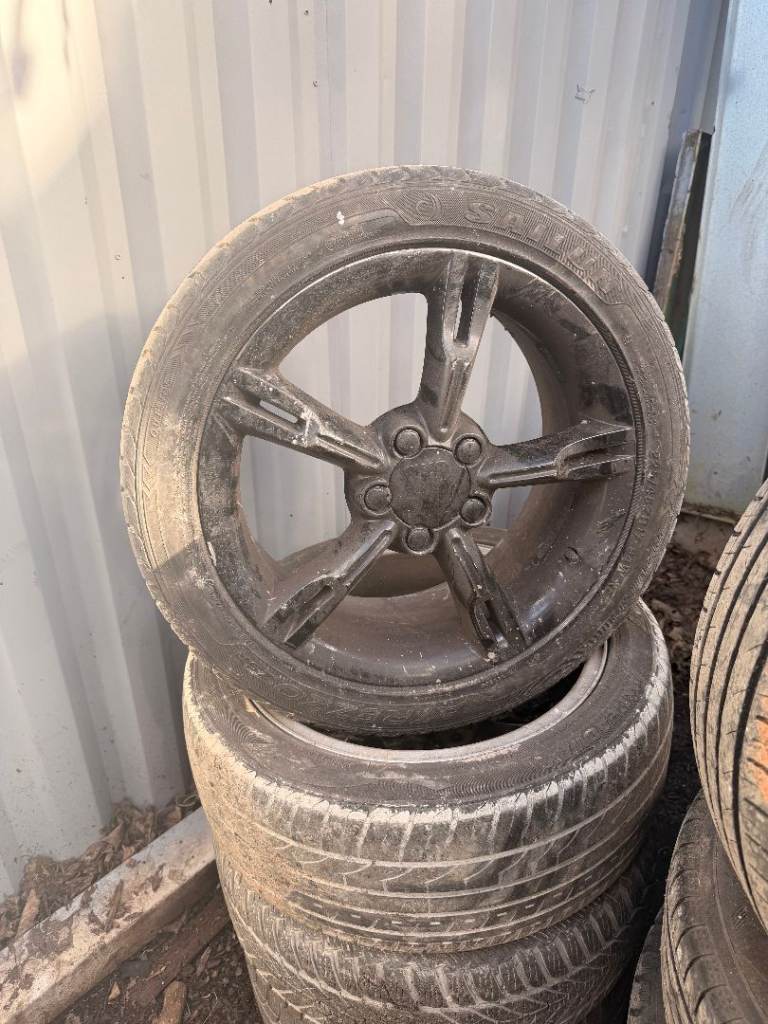 Seat "AROA" 5 Spoke Alloys Wheels 17" Set of 4 with Tyres Leon MK2 Genuine