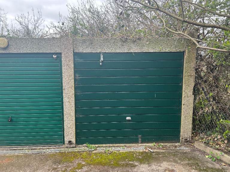 Secure Garage in Sutton SM1 - £100 pcm