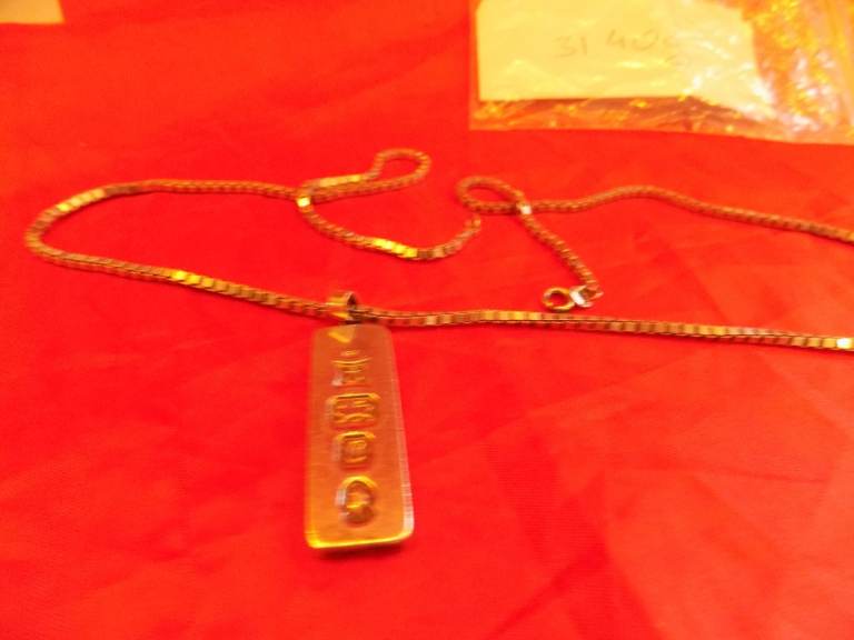 image for Sterling Silver Ingot Pendant Queens Jubilee Hallmarked SFW Birmingham 1977