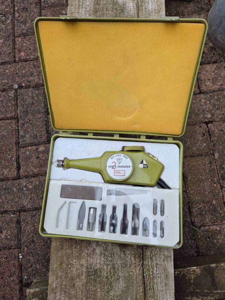 Vintage Retro Powerline Model 72 Hobbyist Kit in great condition