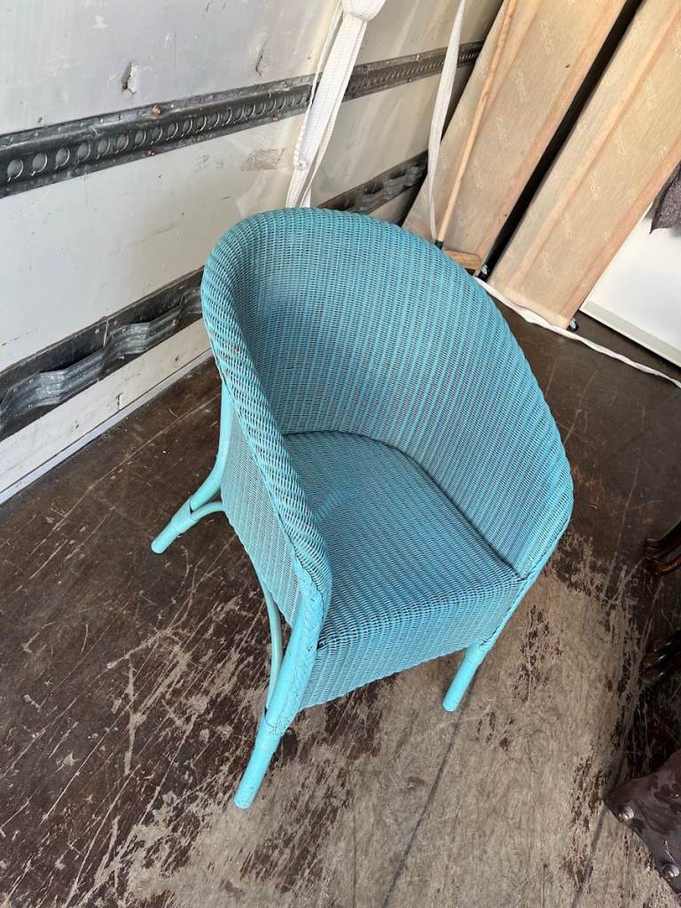 Stylish Turquoise Wicker Accent Chair – Retro / Boho
