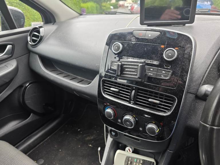 Renault, CLIO, Hatchback, 2019, Manual, 898 (cc), 5 doors