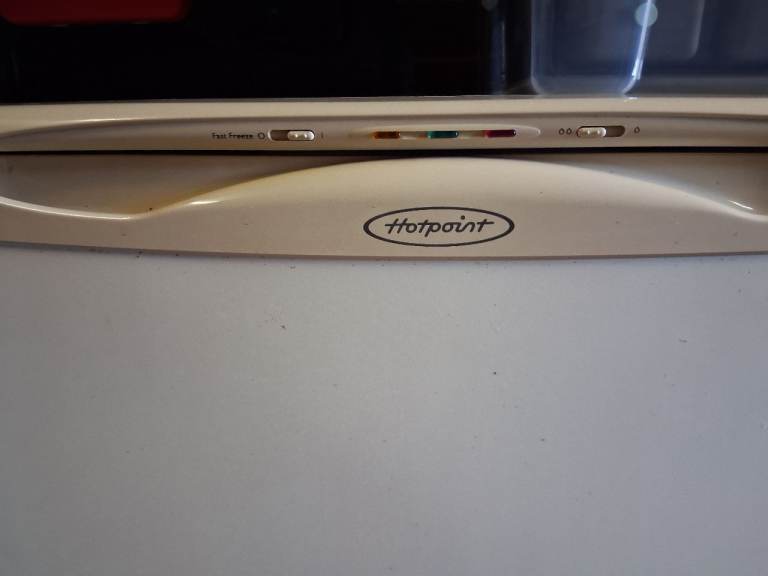 Under counter freezer