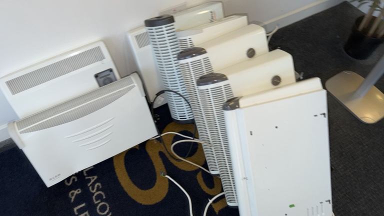 8/9 Glen 2kW Convection Heaters – Good Working Condition – office bundle 