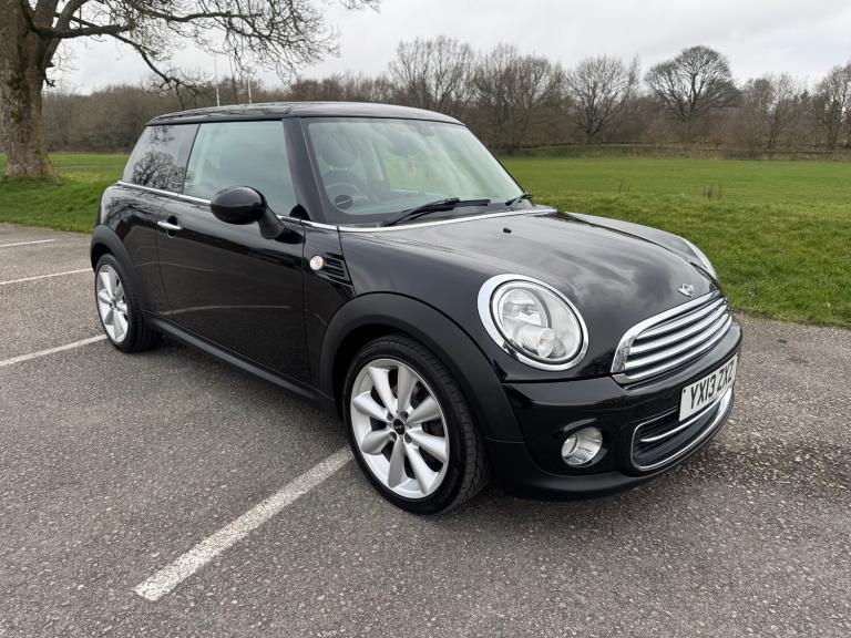 Mini Cooper 1.6 3dr WOW JUST 37,000 MILES YES JUST 37,000 FSH STUNNING EXAMPLE!