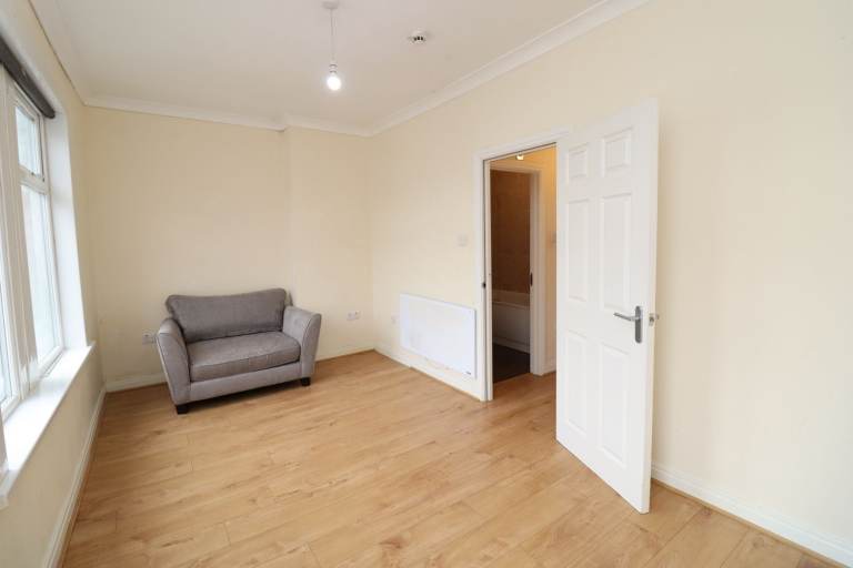 Ilford 1 Bed / Studio Available – Move In Today – No Hassle