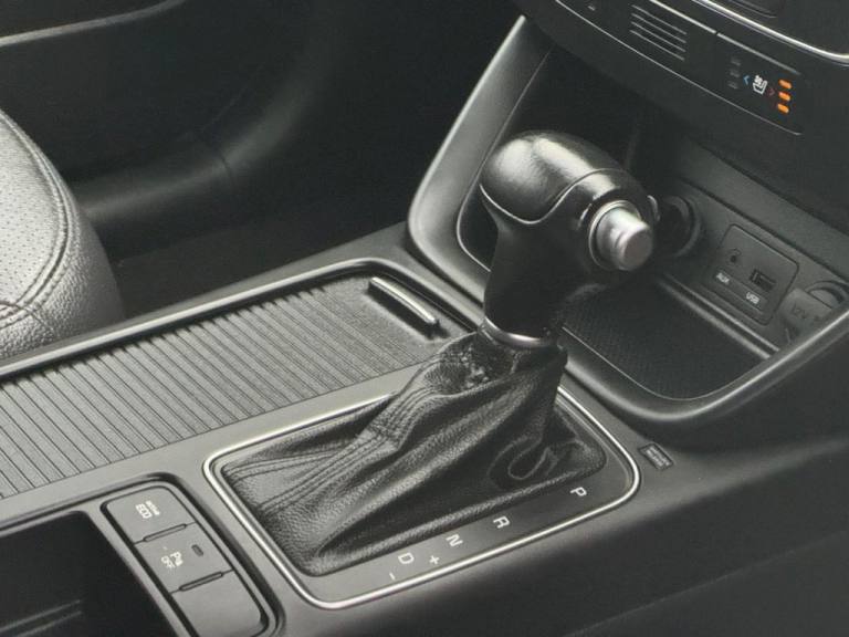 2014 Kia Sorento 2.2 CRDi KX-3 SUV 5dr Diesel Auto AWD Euro 5 (194 bhp) ESTATE Diesel Automatic