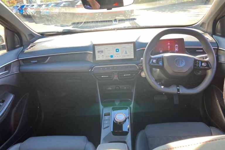 2025 MG MG3 1.5 Hybrid Trophy 5dr Auto HATCHBACK PETROL/ELECTRIC Automatic