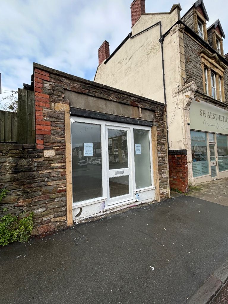 PRIME LOCATION HIGHSTREET COMMERCIAL PROPERTY READY FOR USE