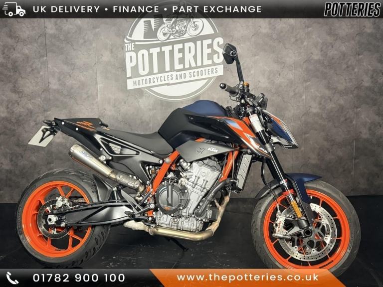 KTM 890 Duke R 2023 *Loaded with extras and Tech pack!*
