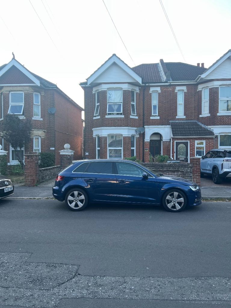 Bedsit to let