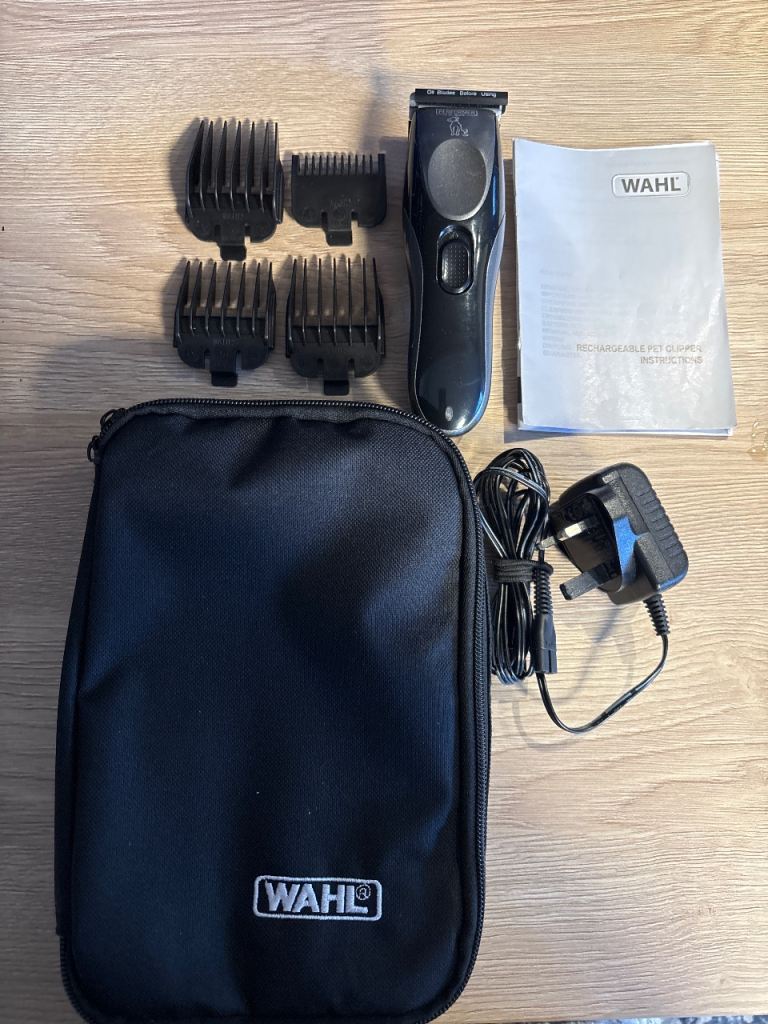 Pet clippers