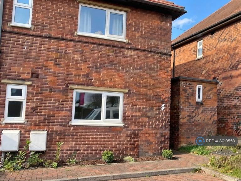 2 bedroom flat in Cummings Street, Stoke-On-Trent, ST4 (2 bed) (#3019553)