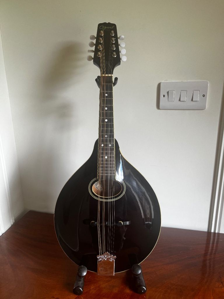 Ozark 2260 Deluxe Mandolin