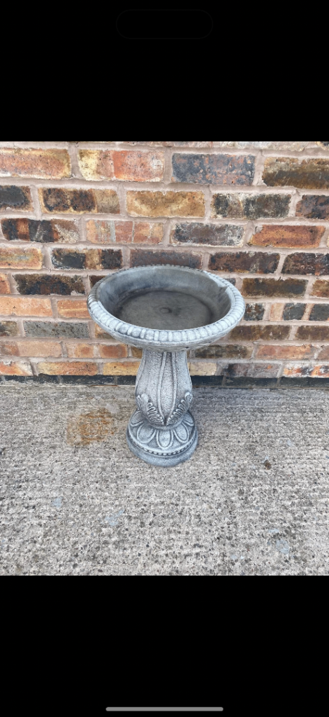 Stunning bird bath for sale 