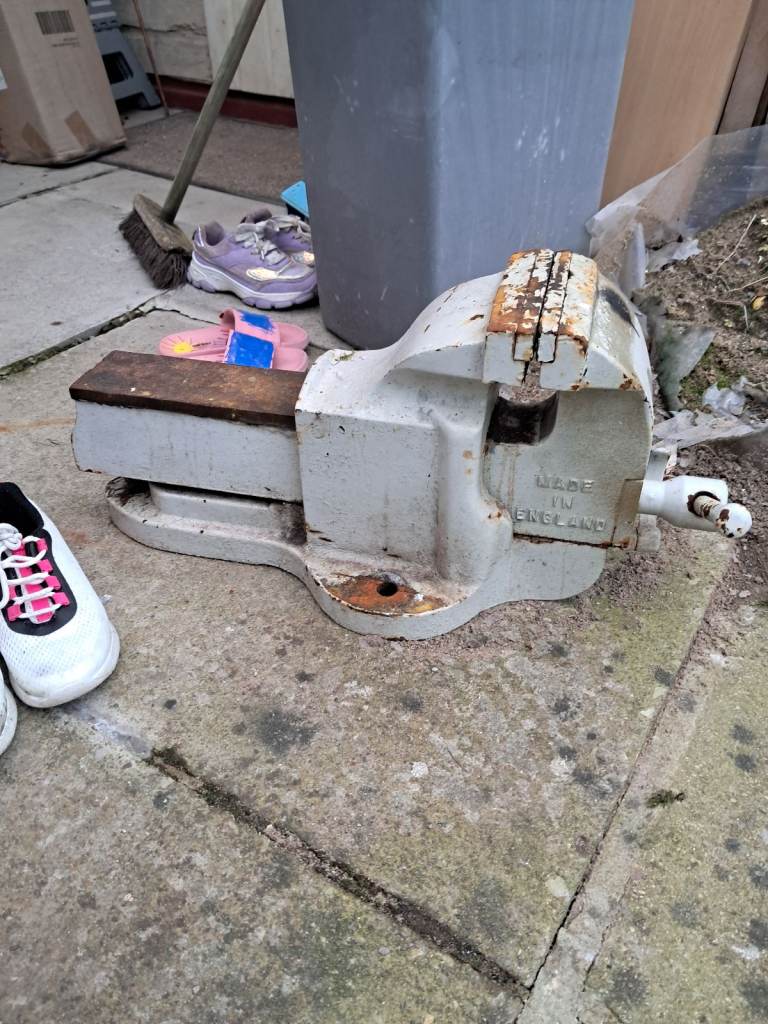 CAMPER WATER TANK OR WASTE TANK NEW 50L WITH WHEELS. MUCH MORE ALSO