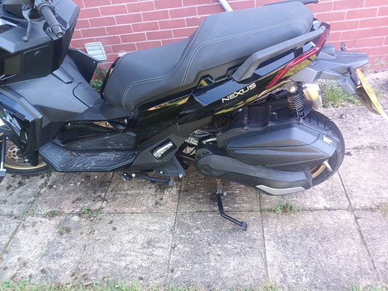 Lexmoto, NEXUS, 2024, 124 (cc)