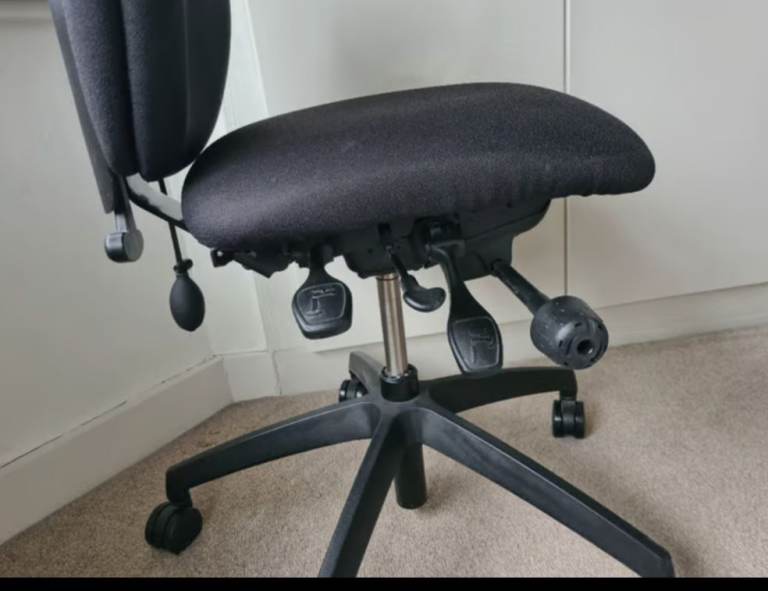 Reduced! Specialist ergonomic chair with multiple adjustments. I paid £521 