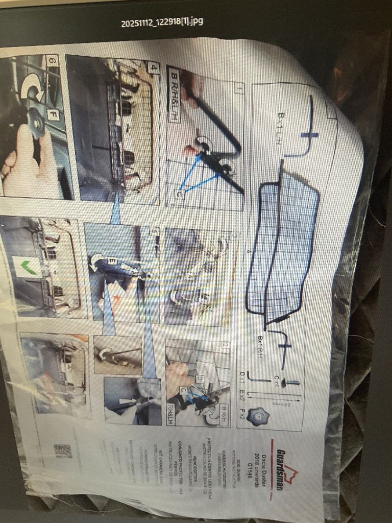 Dog guard for a Dacia Duster 2018 model