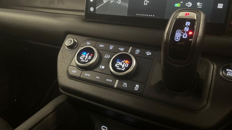 2023 Land Rover Defender Diesel Estate 3.0 D300 X-Dynamic HSE 110 5dr Auto SUV Diesel Automatic