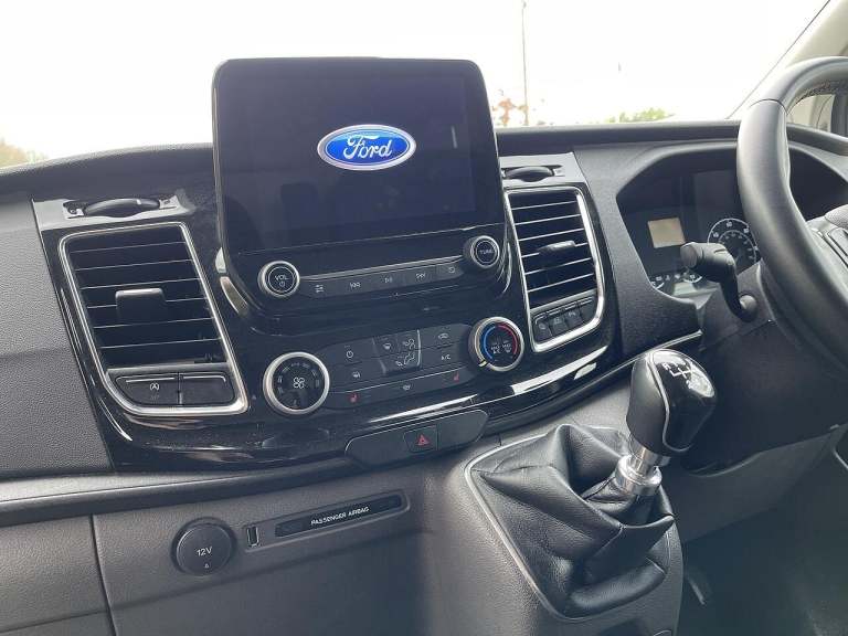 2022 Ford Transit Custom 2.0 300 EcoBlue Limited L2 H1 Euro 6 (s/s) 5dr PANEL VAN Diesel Manual