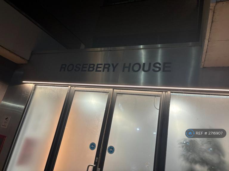 1 bedroom flat in Rosebery House, Chelmsford, CM2 (1 bed) (#2716907)