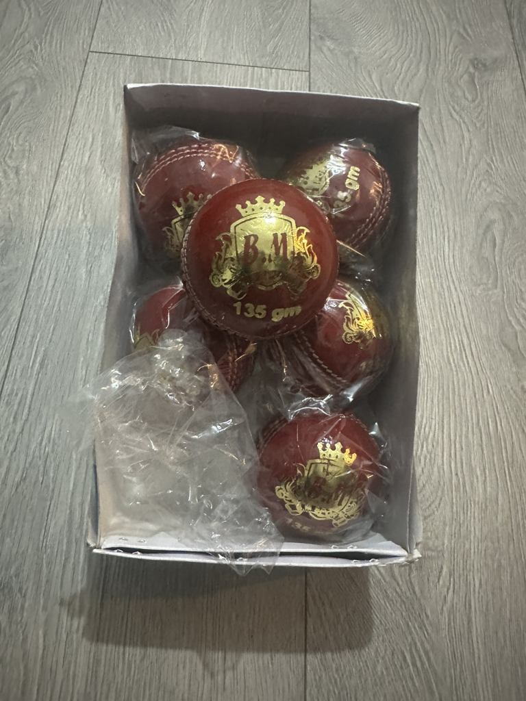 Junior cricket hard balls x 6 box 