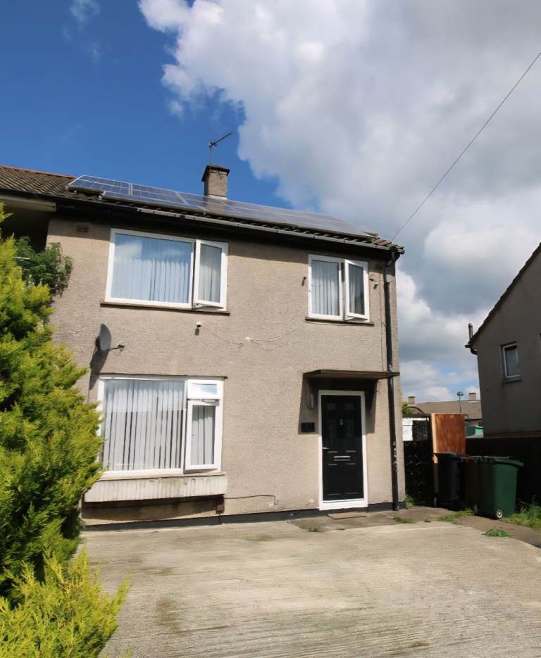 3 Bedroom house for rent - Bradford, BD4