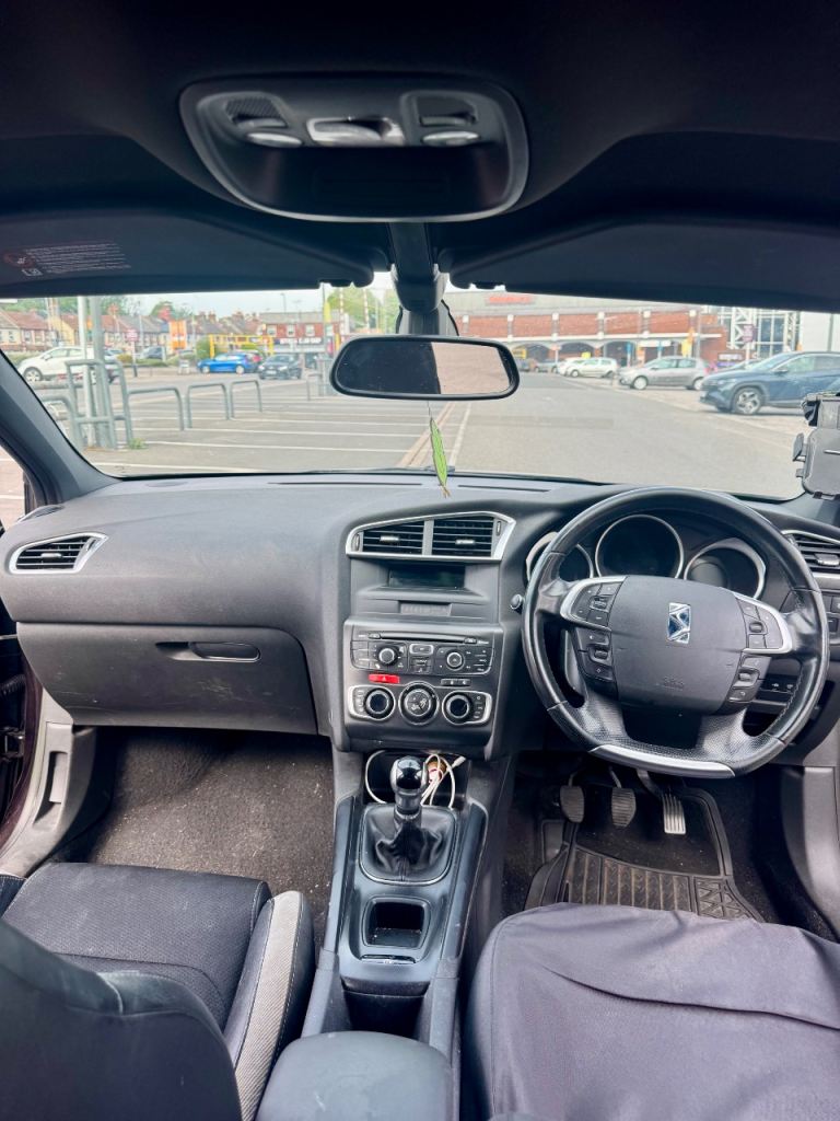 Citroen, DS4, Hatchback, 2014, Manual, 1598 (cc), 5 doors