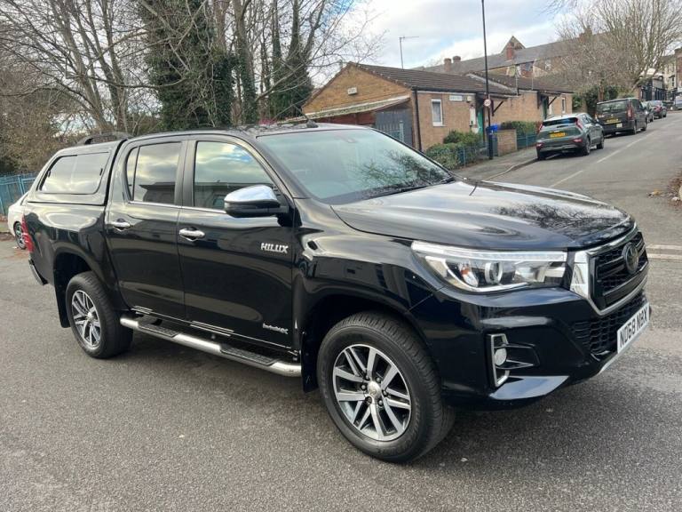 2018 Toyota Hilux 2.4 D-4D Invincible X Pickup Double Cab 4dr Diesel Auto 4WD Euro 6 (TSS, 3. PIC...
