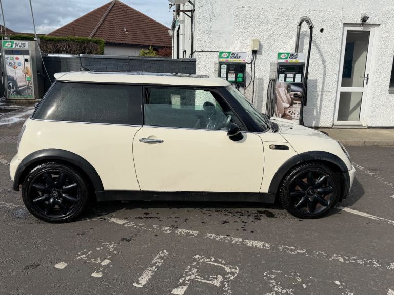 MINI COOPER 1.6 PETROL