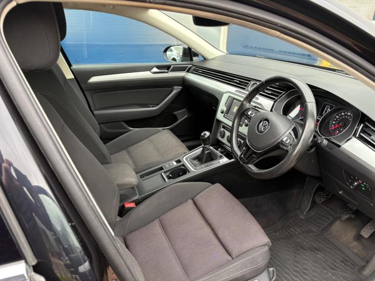  Volkswagen Passat 2.0 TDI BlueMotion Tech SE Euro 6 (s/s) 4dr Diesel Manual